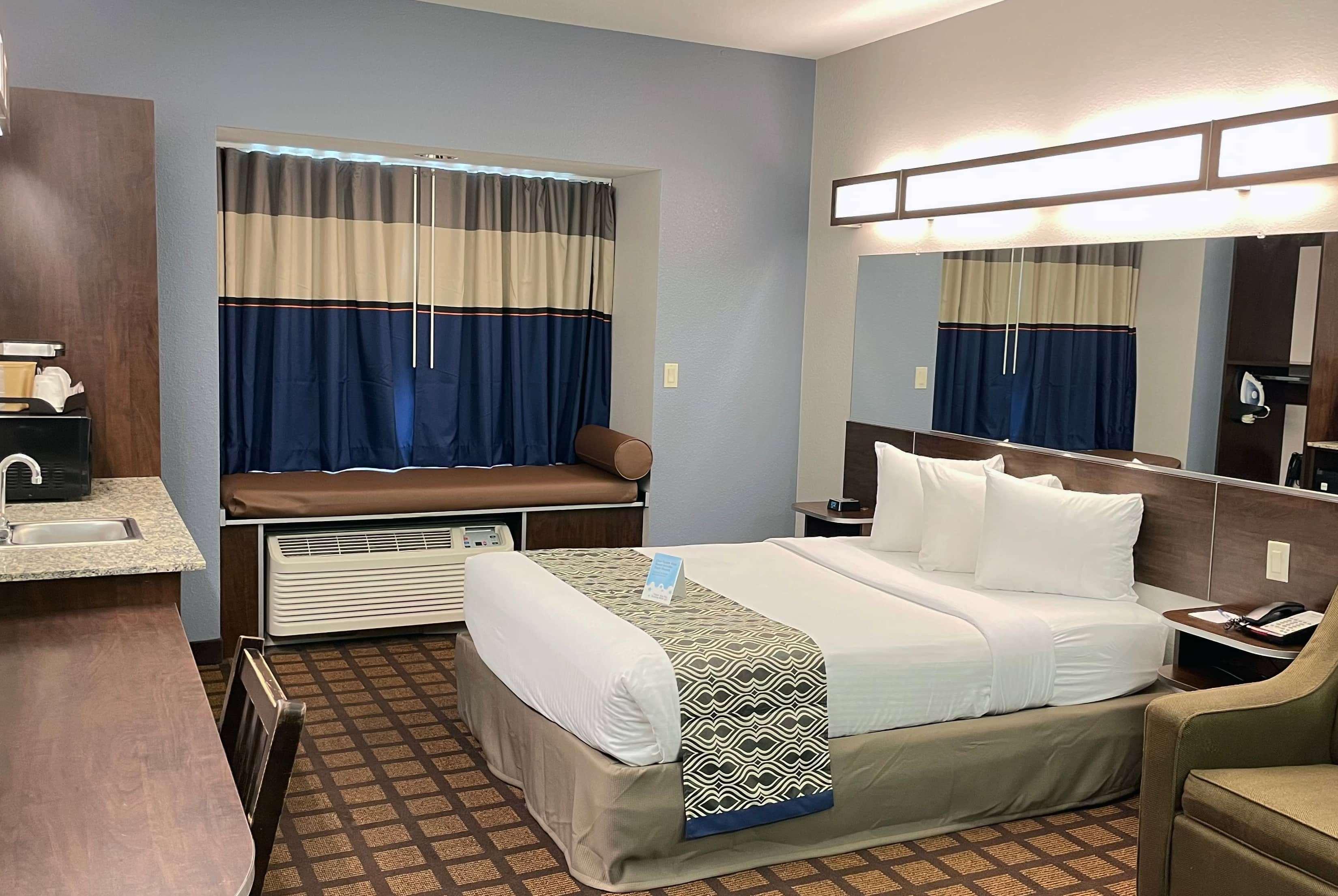 Microtel Inn & Suites By Wyndham Michigan City Exterior foto